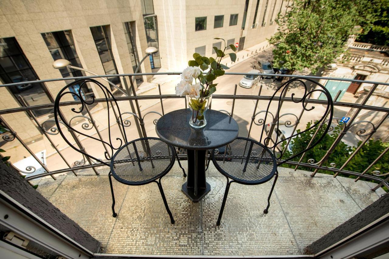 The Museum - Wonderful Super Central Apartment Bucharest Exterior photo